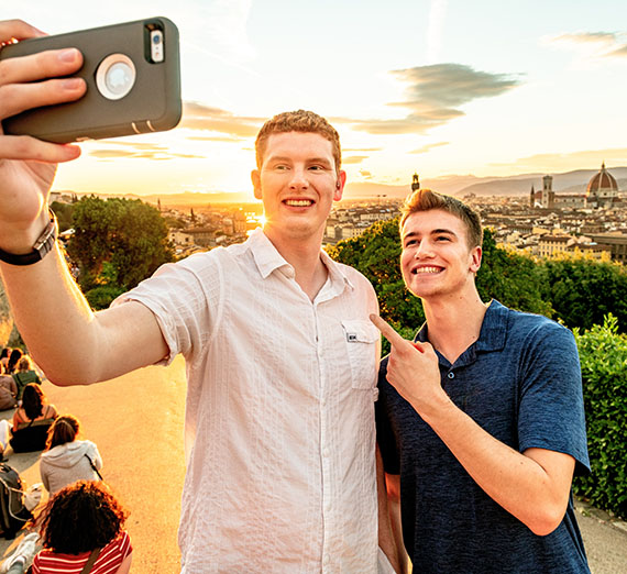 5명의 국제 학생